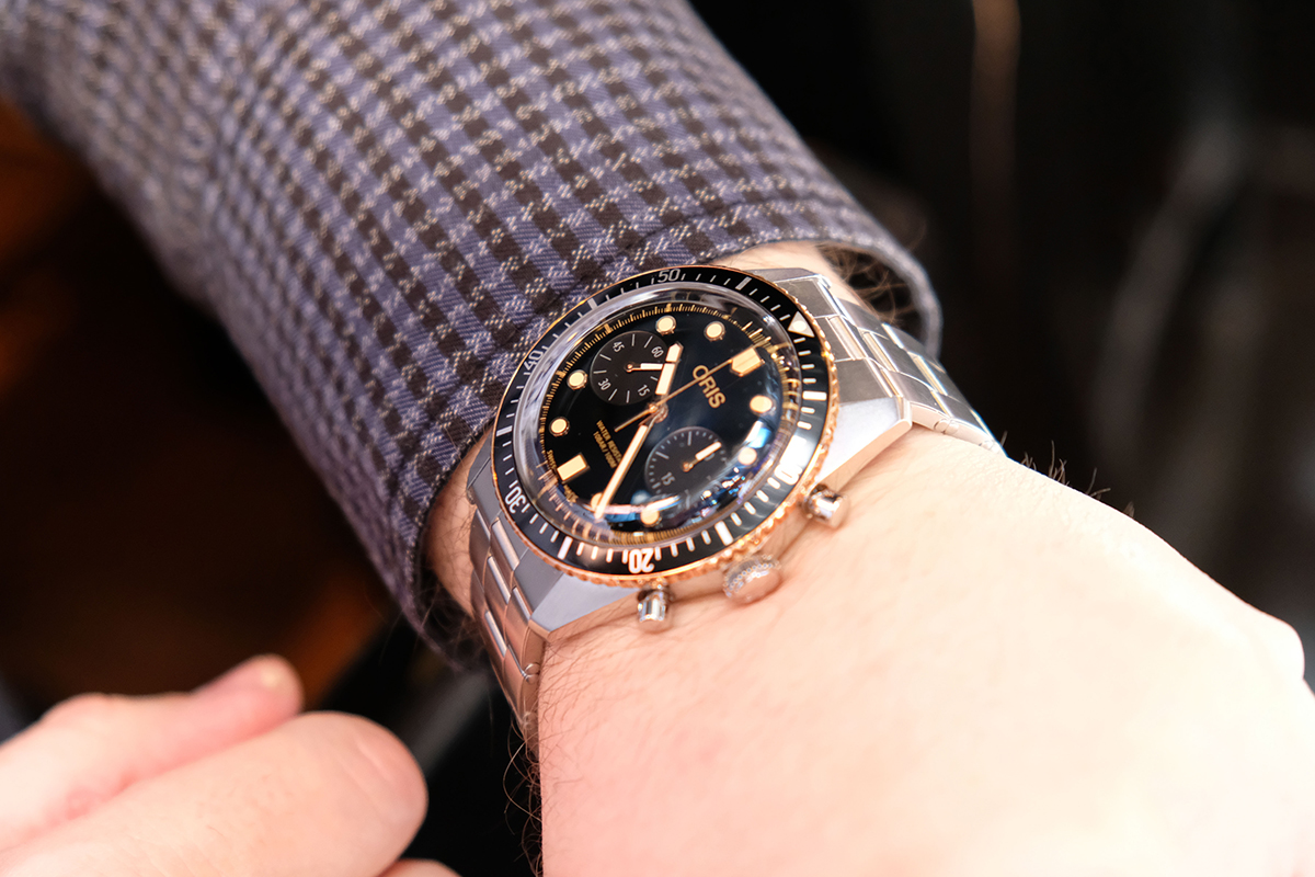 Oris aquis hotsell wrist shot