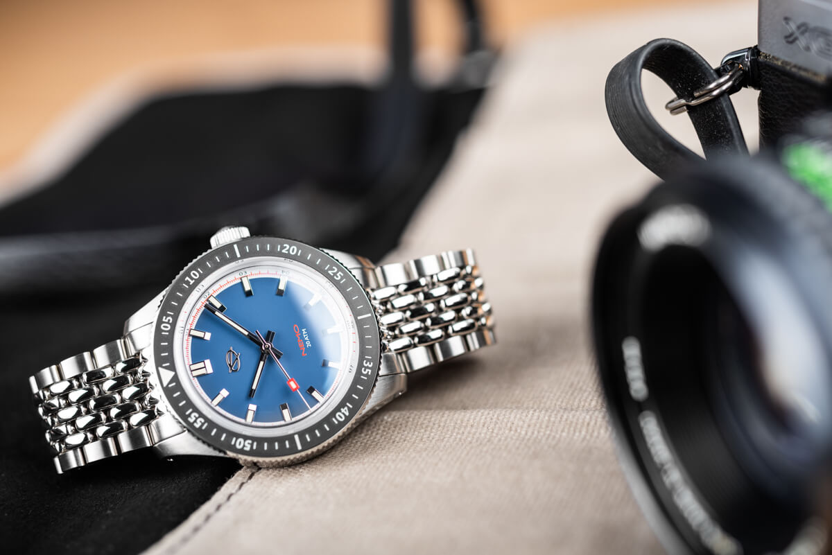 Best blue dial hot sale watches under 500