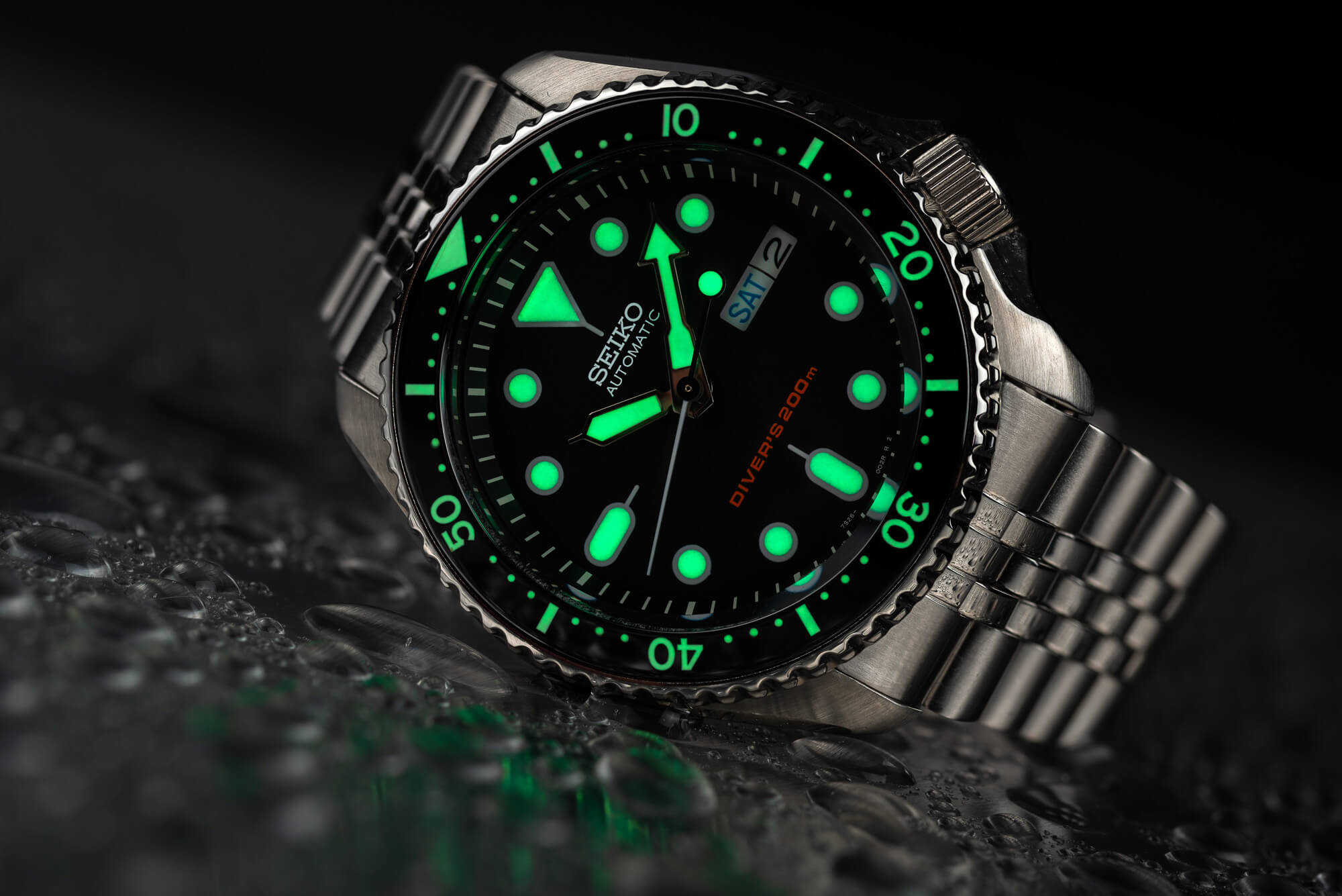 In Defense of the Seiko SKX - Watch Clicker
