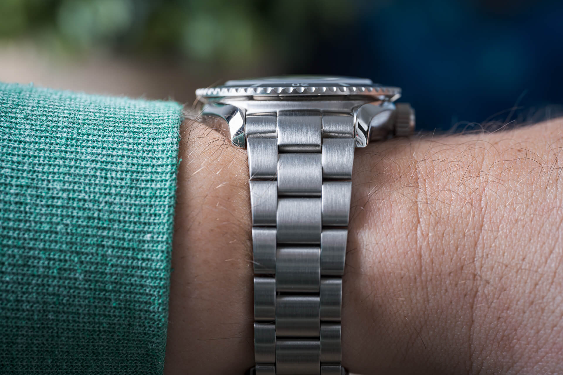 Vaer D4 Meridian Solar Diver Review Watch Clicker