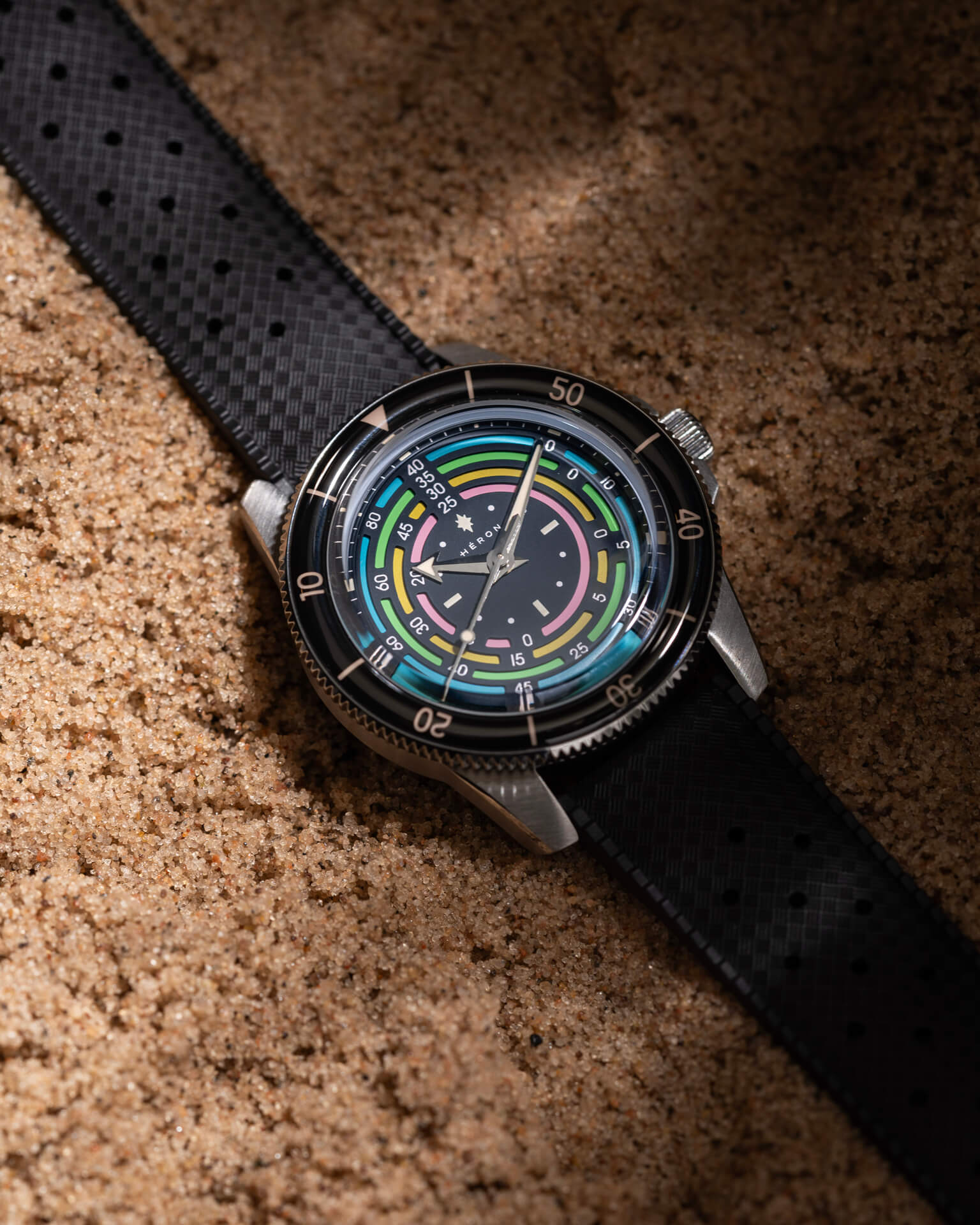 Heron Marinor Rainbow Special Edition Diver 300M Harderned Steel 17